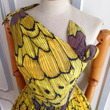 Laden Sie das Bild in den Galerie-Viewer, 1950s 1960s - Stunning Monarch Butterfly Cotton Dress - W26/27 (66/68cm)