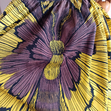 Laden Sie das Bild in den Galerie-Viewer, 1950s 1960s - Stunning Monarch Butterfly Cotton Dress - W26/27 (66/68cm)