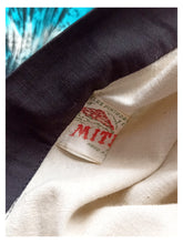 Laden Sie das Bild in den Galerie-Viewer, 1950s - MITLA, Mexico - Fabulous Fiesta Gitana Hand-Printed Full Circle Skirt