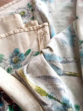 Laden Sie das Bild in den Galerie-Viewer, 1950s - MITLA, Mexico - Fabulous Fiesta Gitana Hand-Printed Full Circle Skirt
