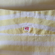 Cargar imagen en el visor de la galería, 1950s - Adorable Yellow Stripes Cotton Dress - W27.5 (70cm)