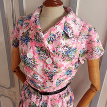 Charger l'image dans la galerie, 1940s 1950s - Adorable Pink Floral Print Rayon Dress - W31 (78cm)