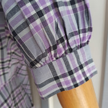 Load image into Gallery viewer, 1940s - Adorable Purple Lilac Puff Shoulders Dress - W33 (84cm)