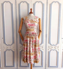 Load image into Gallery viewer, 1940s - Adorable Swiss/Tirol Novelty Rayon Dress - W26 (66cm)