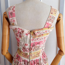 Load image into Gallery viewer, 1940s - Adorable Swiss/Tirol Novelty Rayon Dress - W26 (66cm)