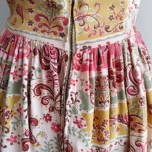 Load image into Gallery viewer, 1940s - Adorable Swiss/Tirol Novelty Rayon Dress - W26 (66cm)
