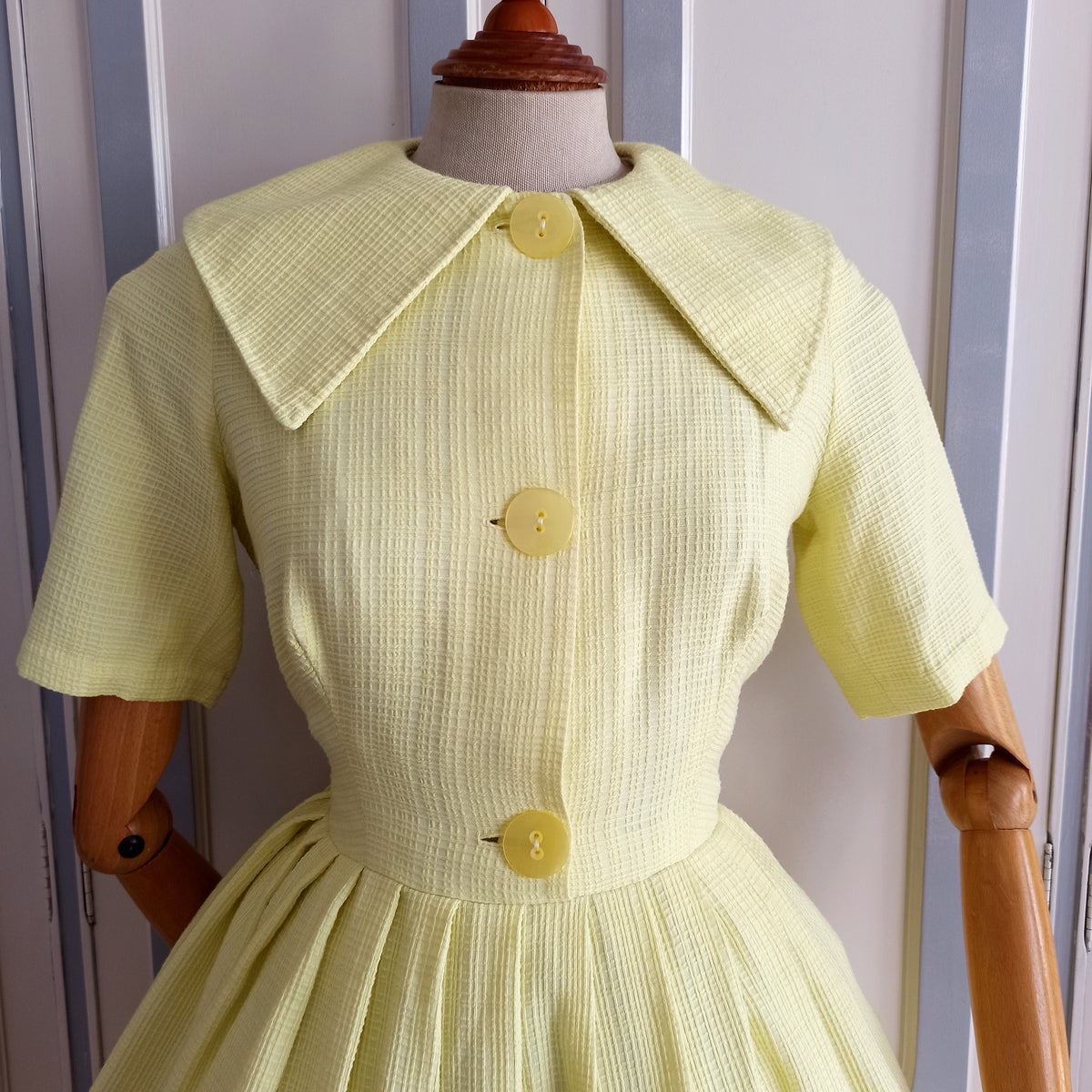 1950s shawl collar clearance dress