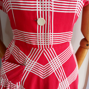 1940s - Stunning Red & White Pocket Dress - W28 (70/72cm)