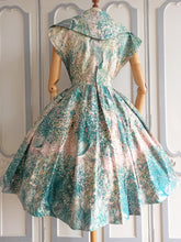 Load image into Gallery viewer, 1950s - Precious Parisien Impressionistic Floral Dress - W29 (74cm)
