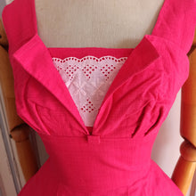 Load image into Gallery viewer, 1950s - Adorable Petal Bust Reddish Pink Dress - W25 (64cm)
