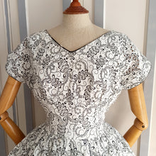 Load image into Gallery viewer, 1950s - Stunning See-Through Cotton Dress - W27.5 (70cm)
