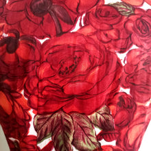 Cargar imagen en el visor de la galería, 1950s 1960s - Stunning Roseprint Cotton Dress - W27 (68cm)

