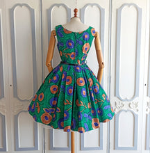 Load image into Gallery viewer, 1950s 1960s - Ascot Model, Ireland -  Stunning Green Floral Dress - W27 (68cm)

