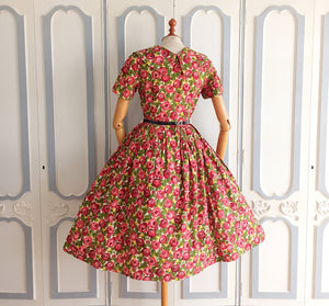 1950s - Stunning Roseprint Cotton Dress - W30 (76cm)