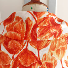 Load image into Gallery viewer, 1950s 1960s - PARIS - Stunning Orange Floral Dress - W28.5 (72cm)
