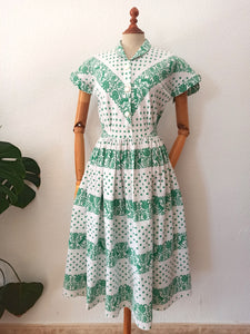 1940s - Adorable Green White Day Dress - W29 (74cm)