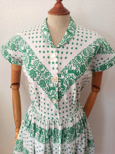 1940s - Adorable Green White Day Dress - W29 (74cm)