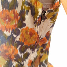 Cargar imagen en el visor de la galería, 1950s - Gorgeous Autumn Roses Cotton Dress - W27 (68cm)
