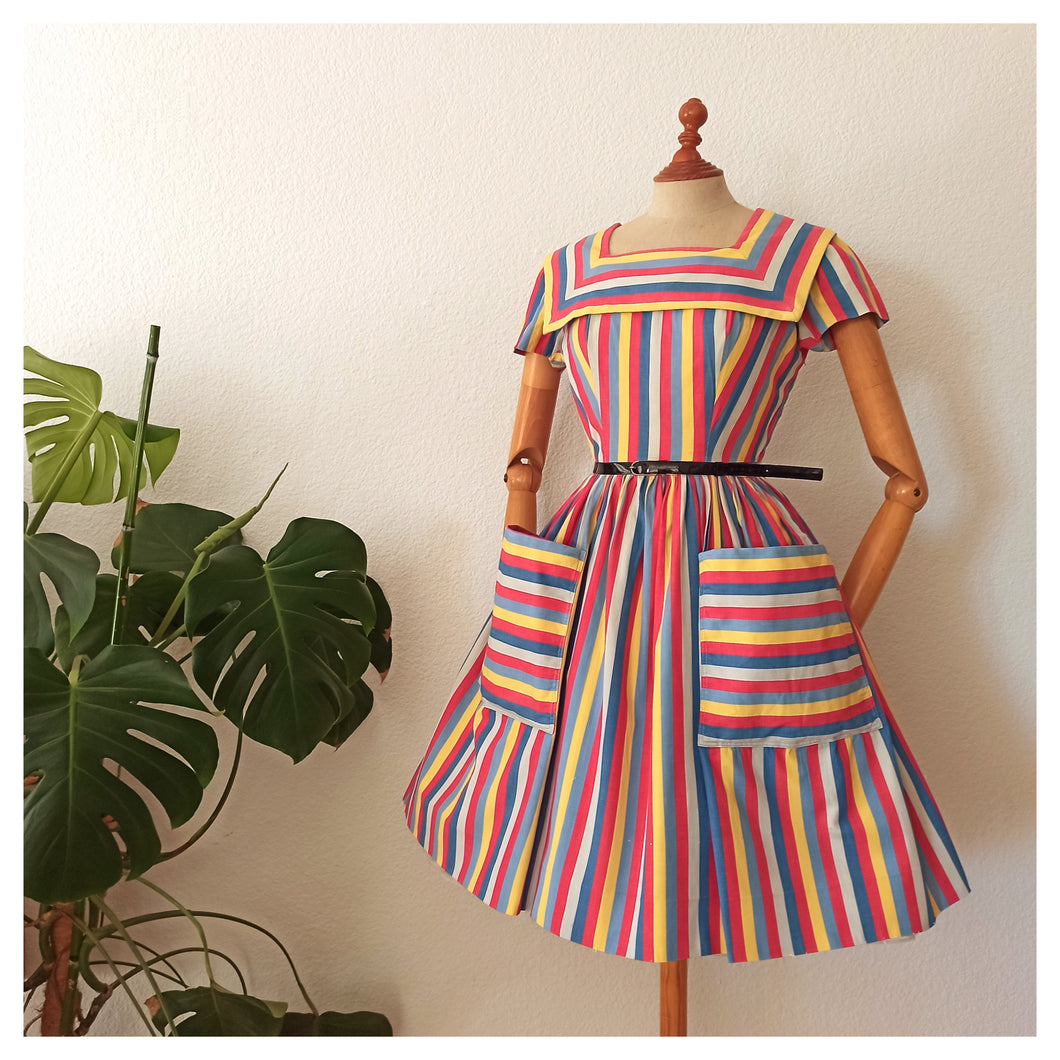 1940s 1950s - Spectacular Rainbow Cotton Dress - W27 (68cm)