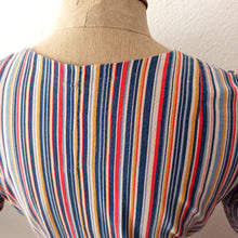 Cargar imagen en el visor de la galería, 1940s - Adorable Rainbow Stripes Cotton Dress - W31.5 (80cm)
