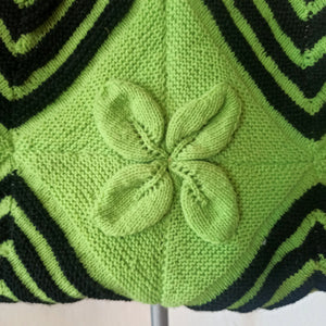 1940s (?) - Peacock Fountain Handmade Wool Knit Handbag
