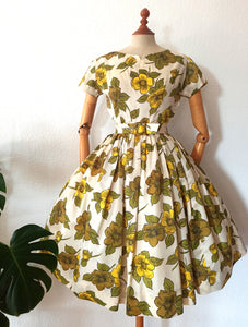 1950s - Stunning Autumn Floral Dress - W25 (64cm)