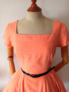 1950s - PARIS - Adorable Salmon Cotton Day Dress - W26 (66cm)