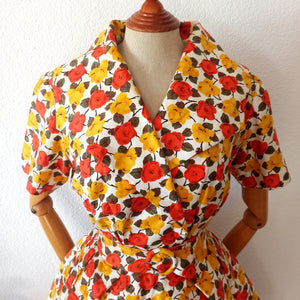 1950s - Stunning Autumnal Roses Cotton Dress - W27 (68cm)