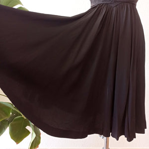 1940s - Stunning Buckle Back Rayon Crepe Dress - W28 (72cm)