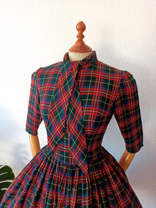1950s 1960s - Adorable Tartan Tie Neck Flannel Dress - W26 (66cm)