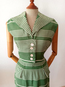 1940s 1950s - Gorgeous Green Rayon Stripped Dress - W25/26 (64/66cm)