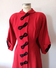 Load image into Gallery viewer, 1940s - Outstanding French Siren Wool Opera Coat - W31 (80cm)
