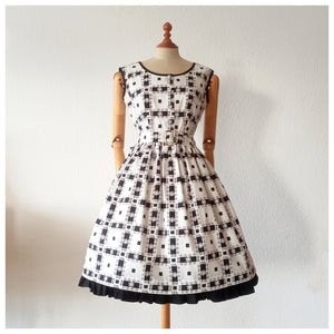 1950s - Marie Pascale, Paris - Exquisite Cotton Dress - W27 (68cm)