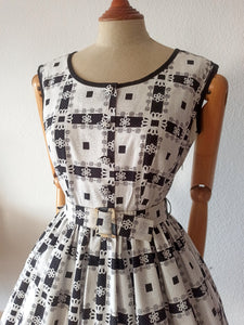 1950s - Marie Pascale, Paris - Exquisite Cotton Dress - W27 (68cm)