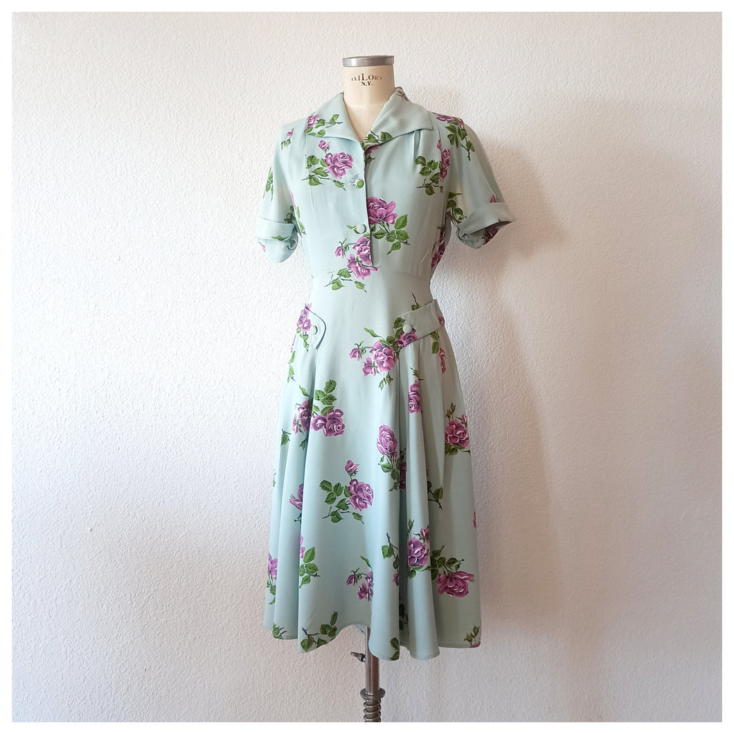 1940s - Adorable Turquoise Roseprint Rayon Dress - W29 (74cm)