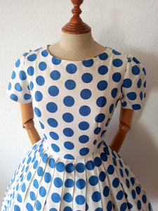 1950s 1960s - Gorgeous Iconic Blue Polkadots Dress - W28 (72cm)