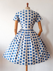 1950s 1960s - Gorgeous Iconic Blue Polkadots Dress - W28 (72cm)