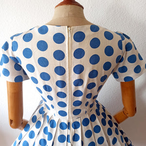 1950s 1960s - Gorgeous Iconic Blue Polkadots Dress - W28 (72cm)