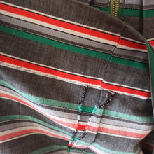 Laden Sie das Bild in den Galerie-Viewer, 1950s - Ultra Gorgeous Massive Pockets Striped Dress - W28 (70cm)
