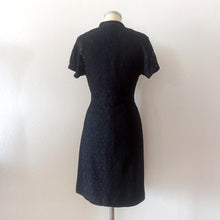 Cargar imagen en el visor de la galería, 1950s - Precious Black Cotton Lace Dress - W28 (72cm)
