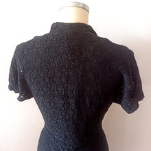 Cargar imagen en el visor de la galería, 1950s - Precious Black Cotton Lace Dress - W28 (72cm)
