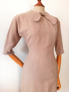 1950s 1960s - Stunning Radically Curvy Wool Dress - W30 (76cm)