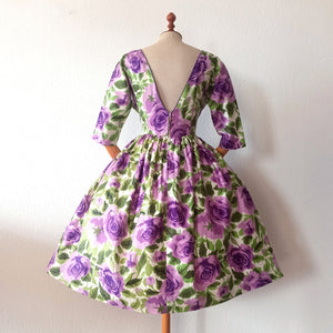 1950s - Julie Miller, USA - Spectacular Purple Roseprint Dress - W29 (74cm)