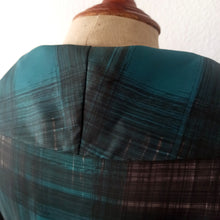 Carica l&#39;immagine nel visualizzatore di Gallery, 1950s - Exquisite French Green Tartan Dress - W32 (82cm)
