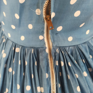 1950s - Stunning Iconic Blue Dotted Dress - W29 (74cm)