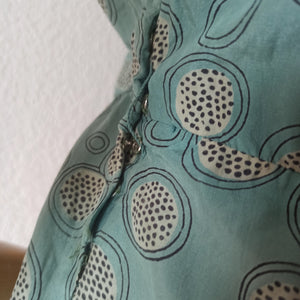 1940s - Gorgeous Abstract Teal Silk Dress - W27.5 (70cm)