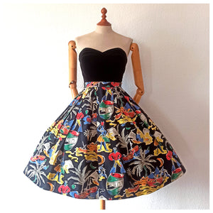 1950s - Stunning Rum & Sailors Novelty Print Skirt - W27 (68cm)