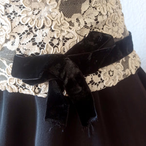 1950s - Stunning Black & White Lace Dress - W31 (78cm)