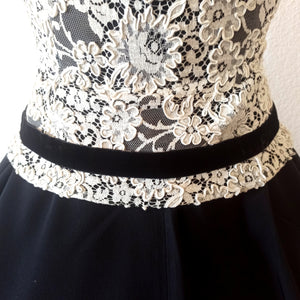 1950s - Stunning Black & White Lace Dress - W31 (78cm)