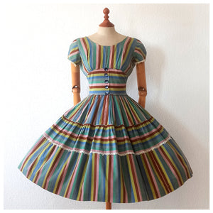 1950s - Jean Leslie Jrs., USA - Sweet Colors Striped Cotton Dress - W27 (68cm)